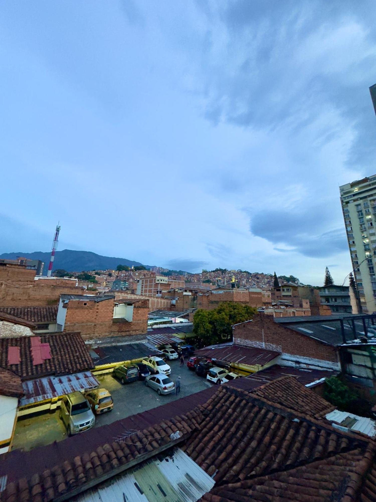 Hotel Select Medellin Exterior photo
